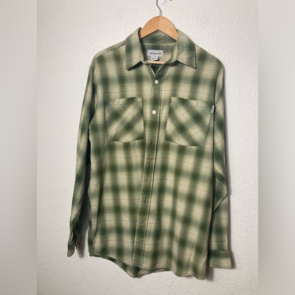 Carhartt 100% cotton green plaid long sleeve button down shirt Medium